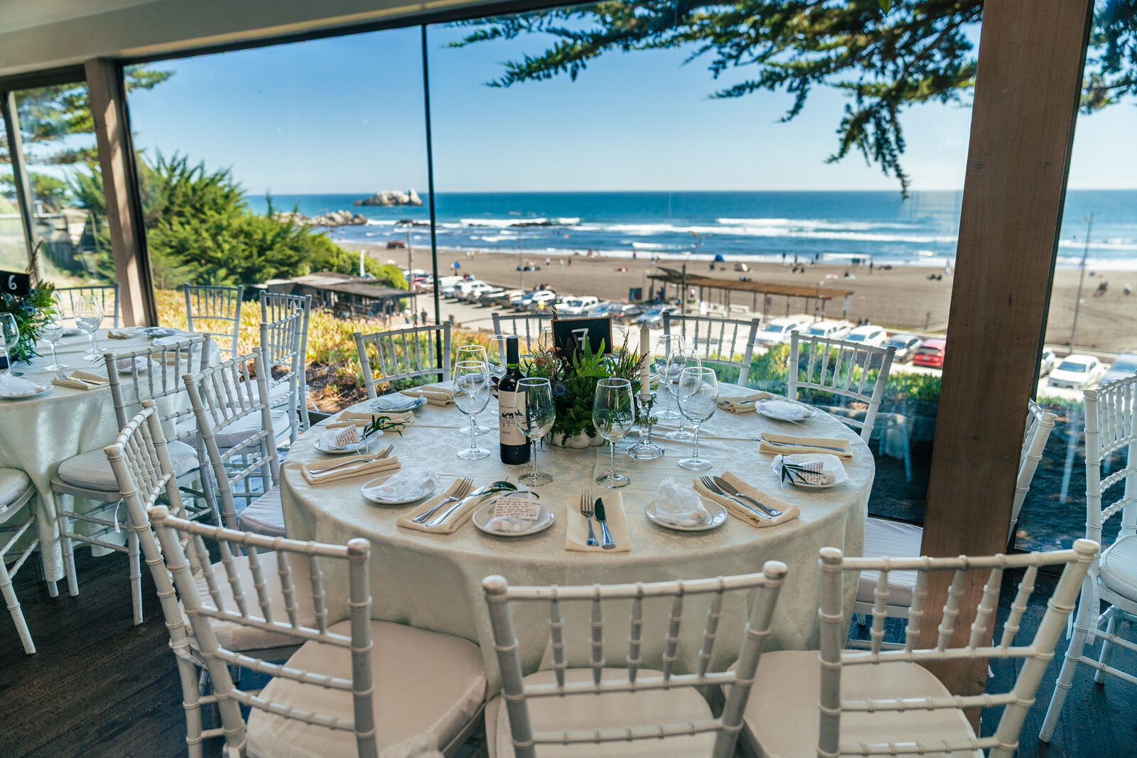 Salon de eventos con vista panoramica a la playa
